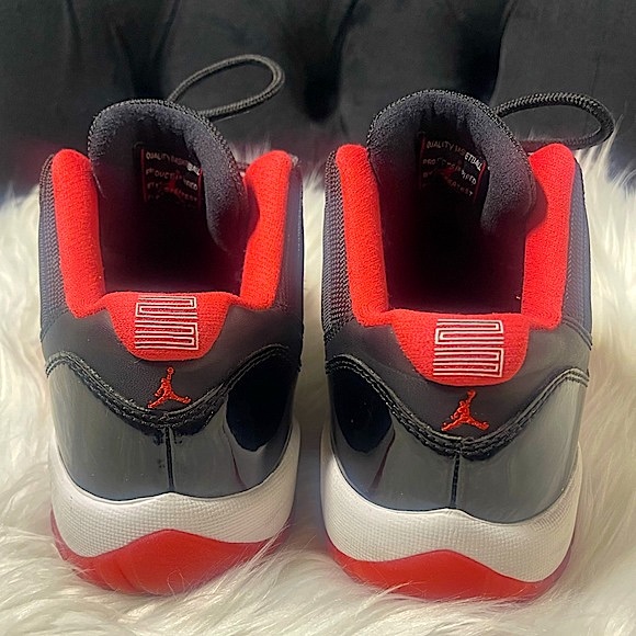 🖤❤️🤍Jordan sneakers👟❤️ - Picture 4 of 11